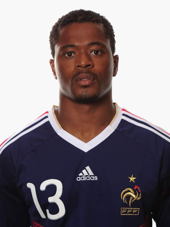 Patrice Evra sous les couleurs des bleus 