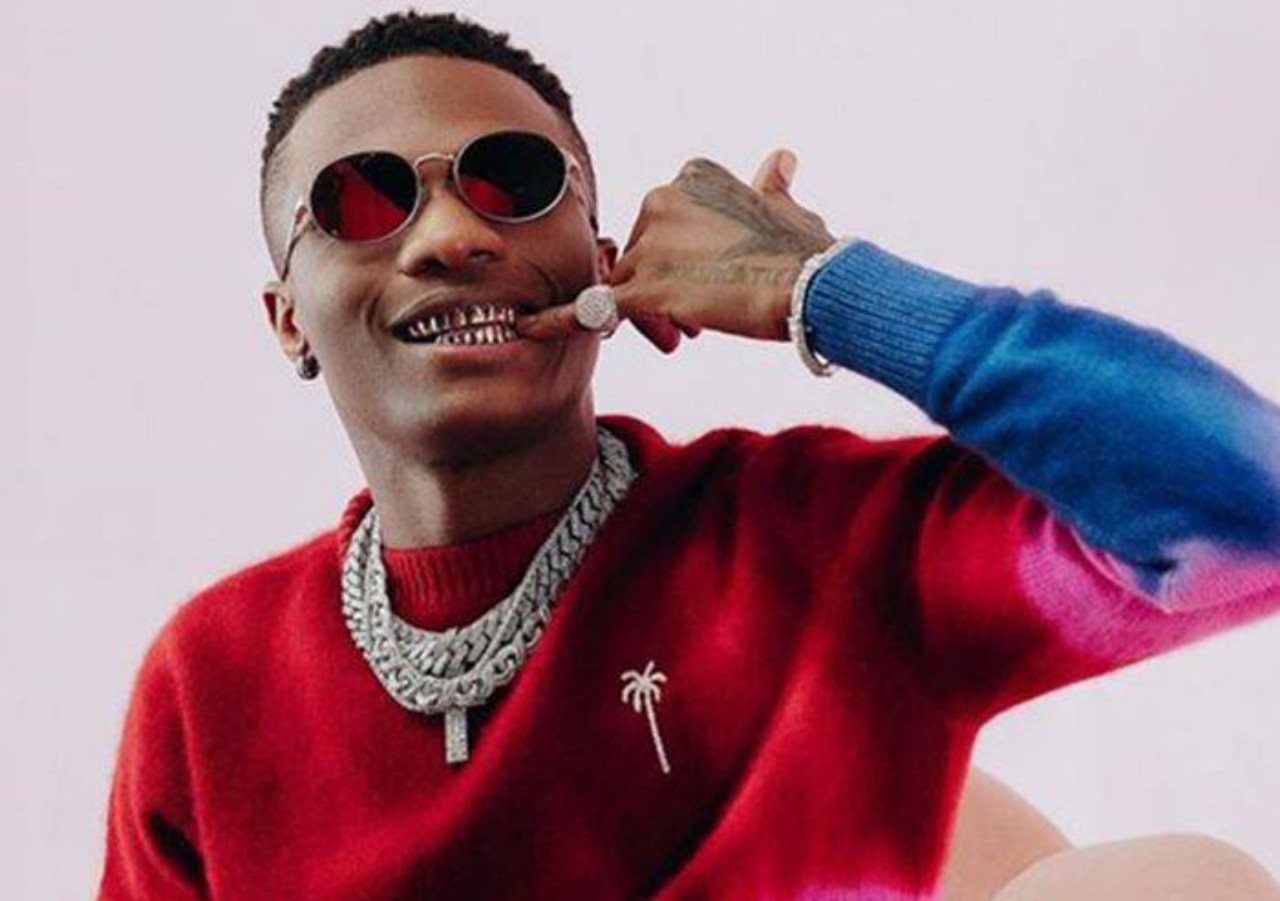 Announced in Abidjan, Wizkid puts down a rabbit.  What happened…