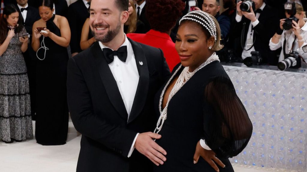 Serena Williams annonce sa deuxième grossesse au Met gala