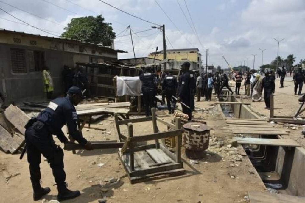 La brigade de lutte contre le désordre urbain à Abobo