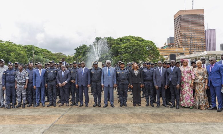 Le Ministre Gouverneur du district autonome d’Abidjan lutte contre le désordre urbain.